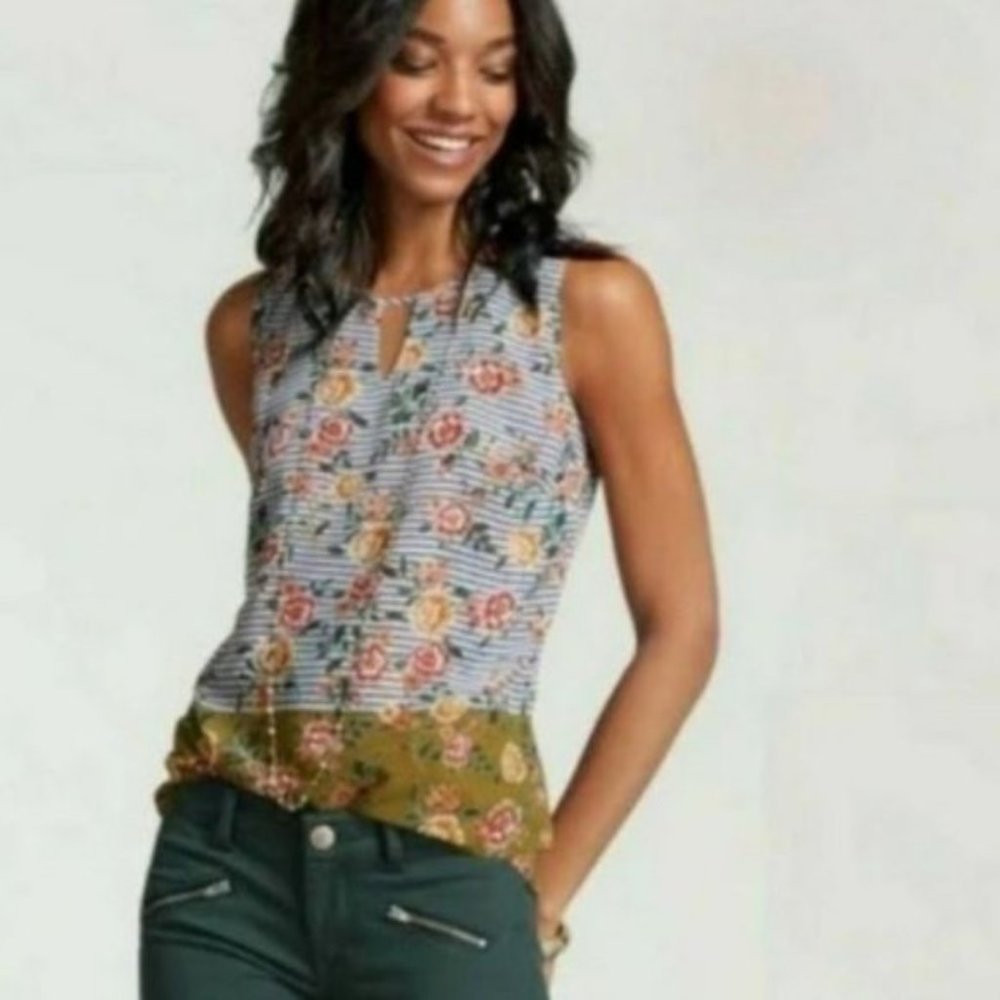 CAbi floral top size large (Style #5354)